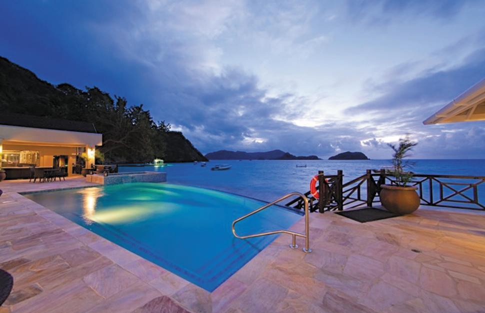 Blue Waters Inn Speyside Bagian luar foto